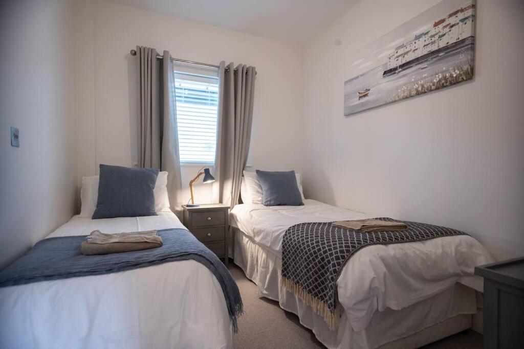 Apartment 25 ~ Nassu Court وستوارد هو المظهر الخارجي الصورة